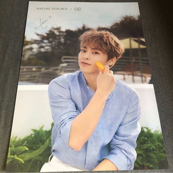 EXO Xiumin Min Seok Nature Republic Poster + Mini Standee - Picture 3 of 13